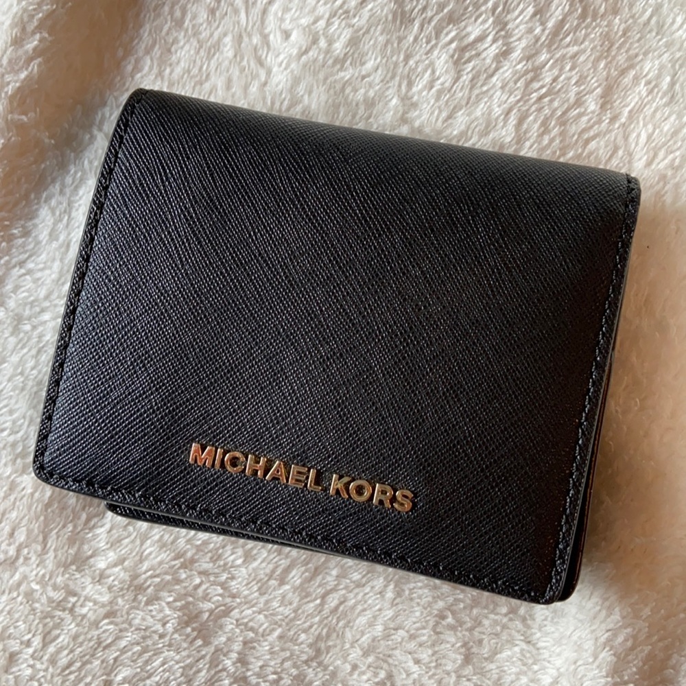 Bi fold Michael kors wallet